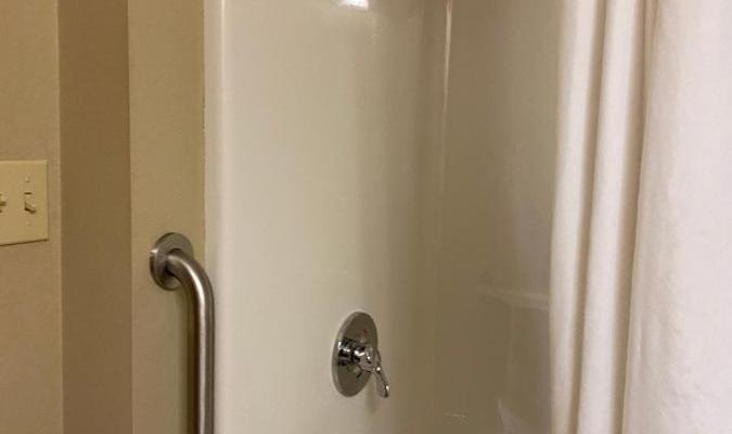 room_b337ebb2-deb4-4b2c-a411-71cedd01aff2.jpg