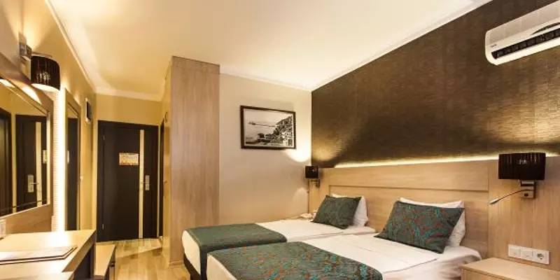 room_63b1404d-18d6-4c95-a99b-cda3800c46d8