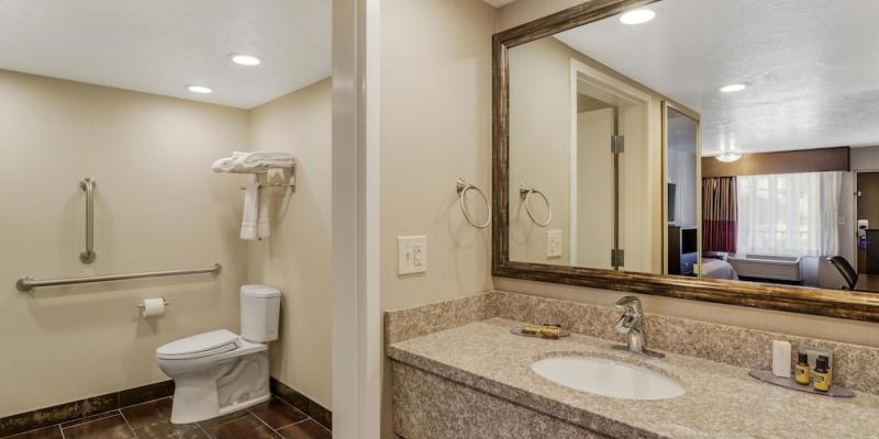 room_1c7c998f-5a20-4a8a-abdb-c4d6f7e59592.jpg