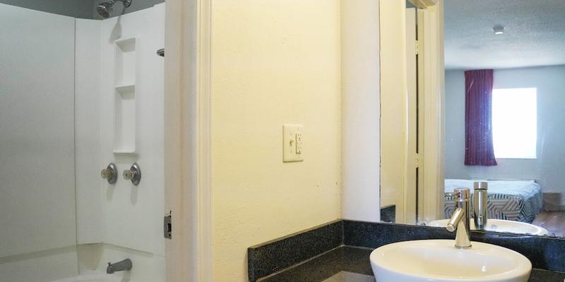 room_e2b37411-4fcc-4ccd-adc7-ec4a43c66d21.jpg