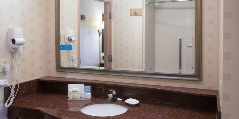 room_cd9beea8-1c1a-4cf9-a78c-2ce6dfab9147.jpg