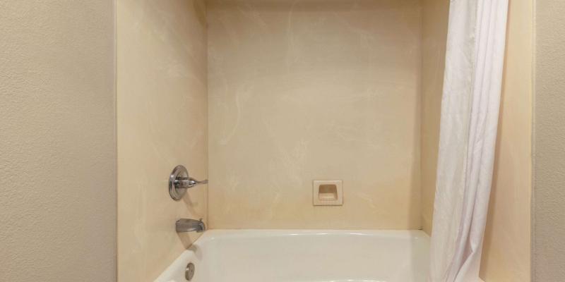 room_2dfa9191-eecf-4a78-939b-1b75f9f87dbb.jpg