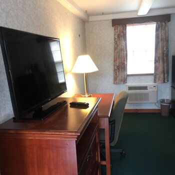 room_086c7eb6-971d-42ae-aeec-65a61d5effcd.jpg