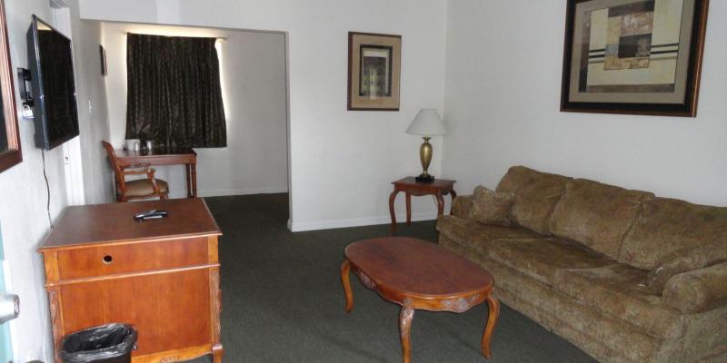 room_e231a33e-bfe4-4787-9069-29ba97b2e7cf.jpg