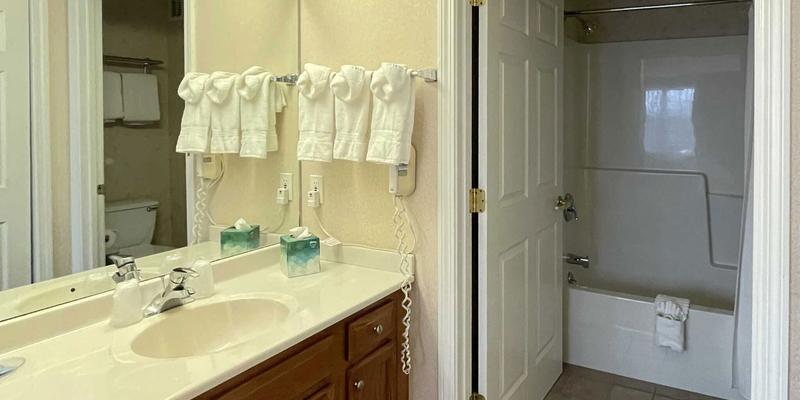 room_210d6d7b-2fb0-47f6-a678-063e2c39b3f6.jpg
