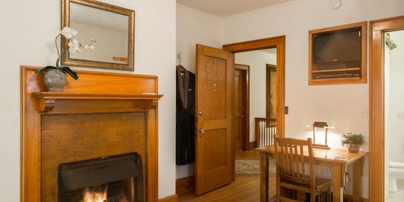 room_5a3bcc2b-3d56-44e5-9bf6-0126a8b59eb8.jpg