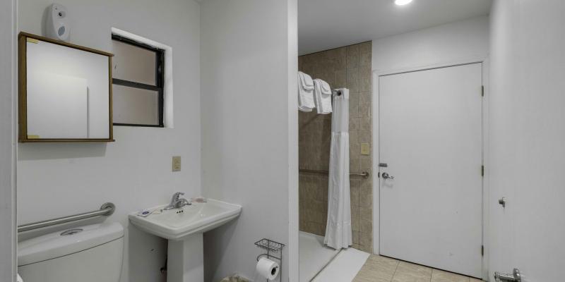 room_e4bf1f2e-c206-4fe7-8c8c-c9d5bd2516bf.jpg