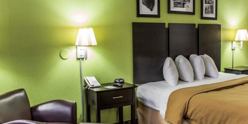 room_6325efff-e6ea-4cc9-b5a2-a570070aeaf8.jpg