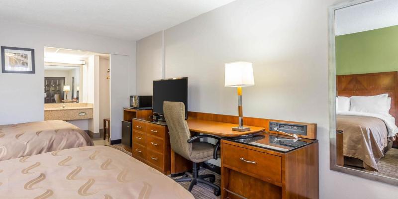room_c29c5ed3-5c19-42e0-af67-858a255a1a86.jpg