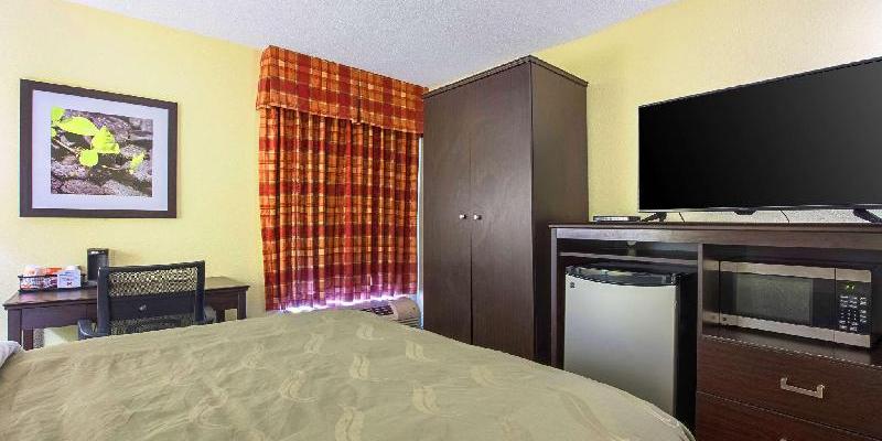 room_e31f02ba-3c36-477f-a9d5-9e744d8da975.jpg