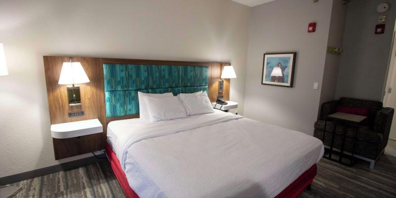 room_a8c1ab0d-e52c-4c8a-92cc-41c0b4b233b9.jpg