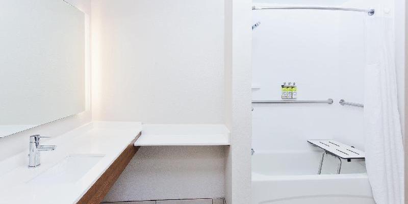 room_ffcfb5e4-d34f-46fc-a2a3-5dd510a610a7.jpg
