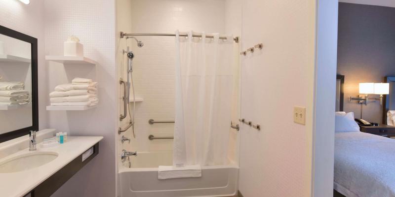 room_e9a197ce-2b8a-4ae3-a7ec-c1b4b83e30fb.jpg