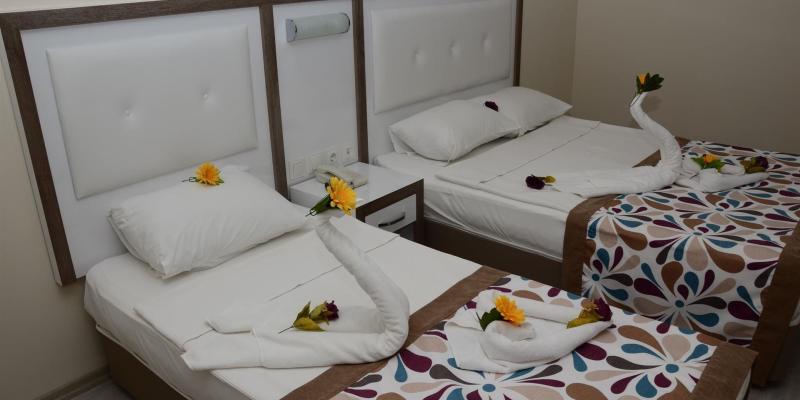room_3fcc1250-a3a4-4b79-bb01-9aabec3c5e17