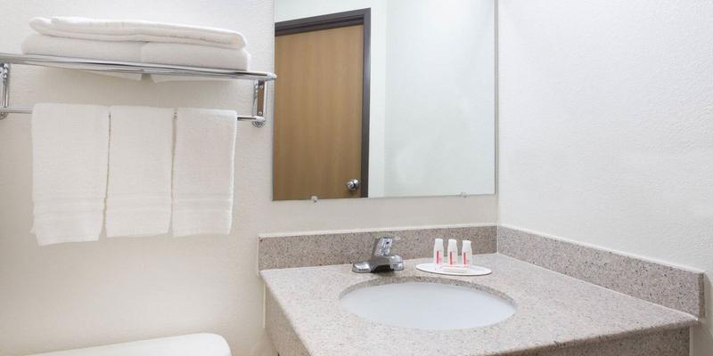 room_e0194eb2-b4d9-4d70-a1f1-47d0b7f228b1.jpg