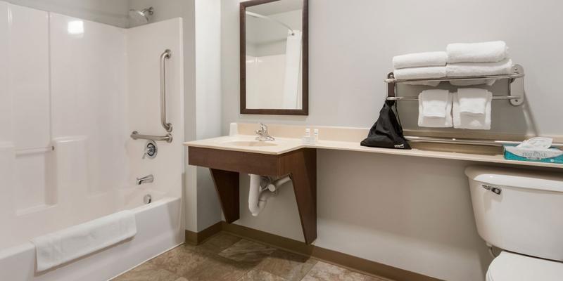room_23e0191c-f6a7-4b6b-8dae-c1c3da2de81f.jpg