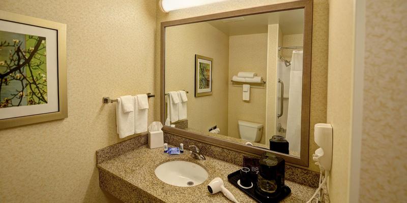 room_81eac097-cce8-4eb9-83a0-9d7c68e03a8f.jpg