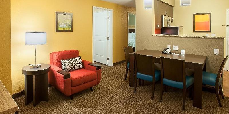 room_8ffe7ca5-0884-4f24-b5bb-2f6fbd9e1ef7.jpg