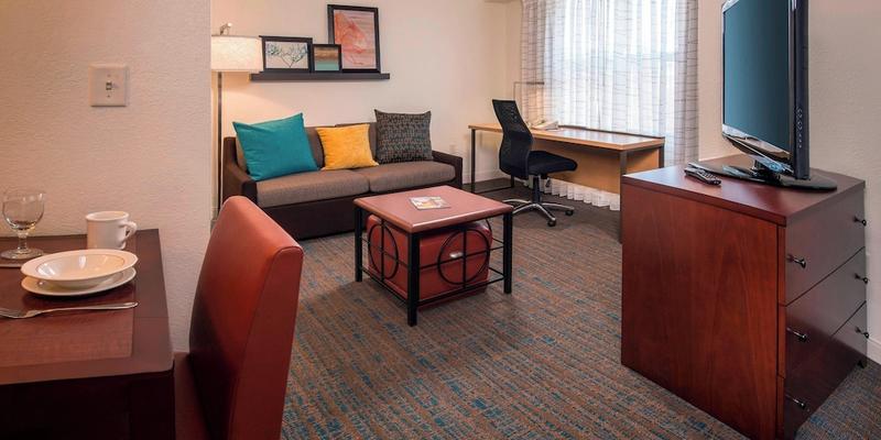 room_db7c445f-7f51-4cf9-8752-a8002a9caa63.jpg