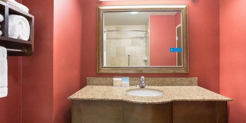room_0fcd6a1e-9970-4868-bfc0-7df84e7b29f1.jpg