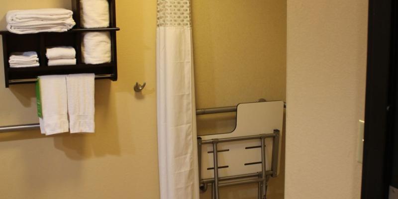 room_f1dc722b-3fa6-42d2-a6f4-b815a085bbfa.jpg