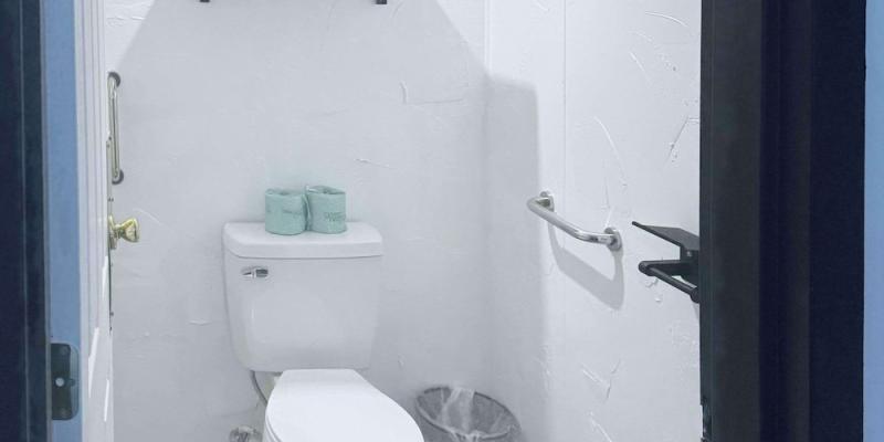 room_333dd7ae-e847-4157-9c78-061d9ae7fff7.jpg