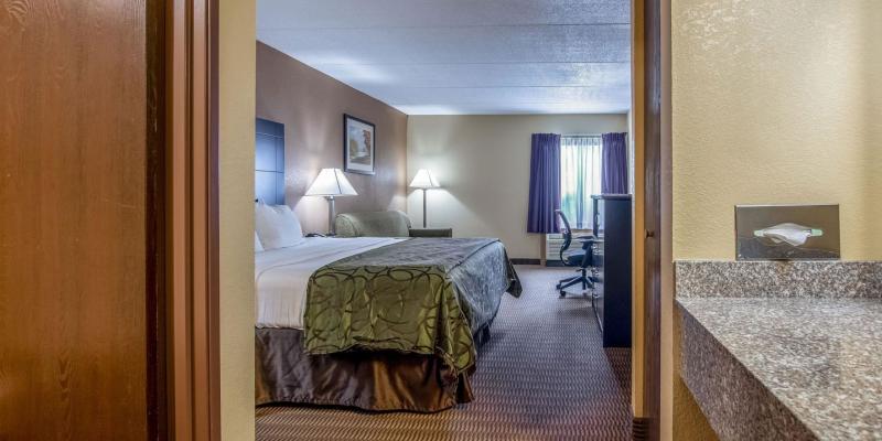 room_b00acf25-fd71-424e-8a7c-6dc3a417f6ce.jpg