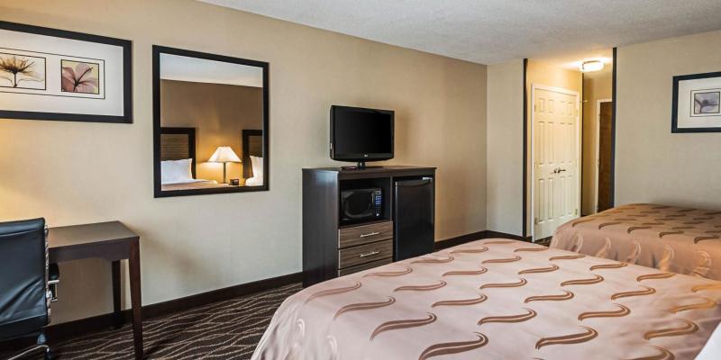room_9eec7df1-3cb3-4d9e-bbd4-6c6cc395c36f.jpg