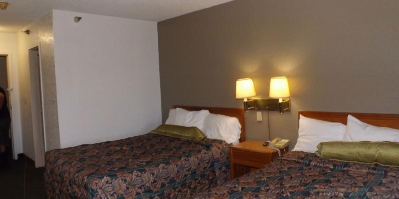 room_4ff2a28f-6d84-4e37-a12c-c2ba4c267b7a.jpg