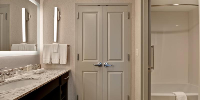 room_e28ad2ef-e49c-48bd-948a-3f64f2c9837e.jpg