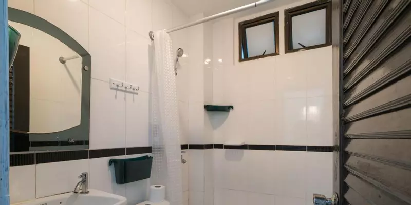 room_6bfc43cb-2636-473f-8082-44ee6eee377a.jpg