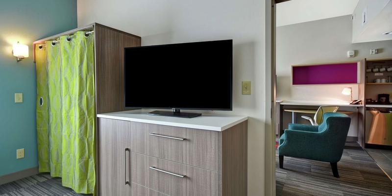 room_100aa6b3-e116-4344-8dc3-c67379a862a0.jpg