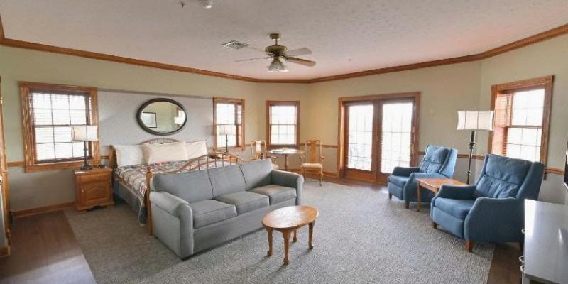 room_027fdb9f-dc12-47bb-80fe-4d5c8875dcd0.jpg