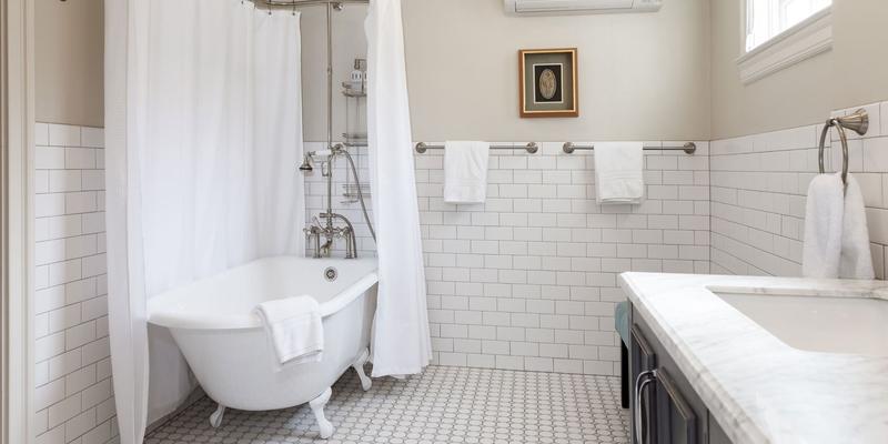 room_3c8369f0-835a-444c-997e-ce2e0a48cf84.jpg