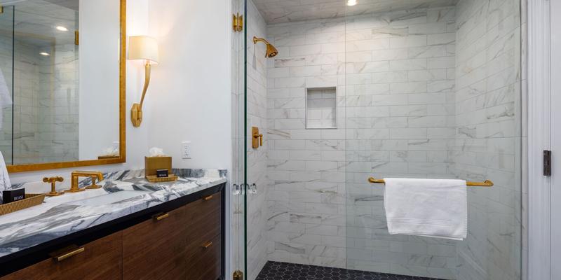 room_b43d404e-4376-47e7-aa6d-36575d3a98ae.jpg