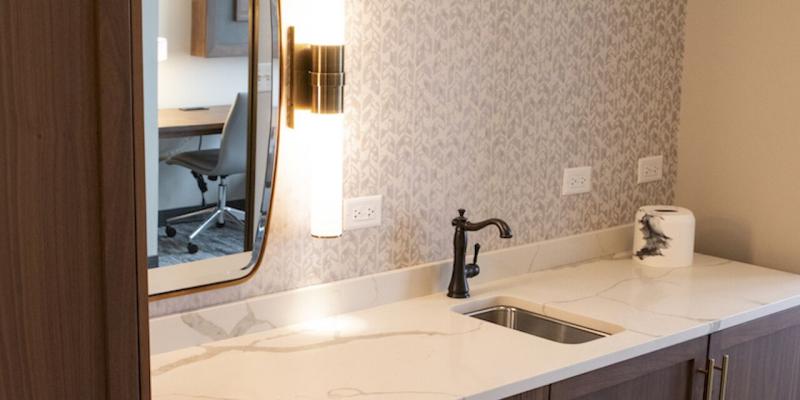 room_6cd13094-9449-490c-a59d-a3f5d6b46ee0.jpg