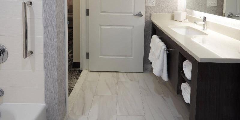 room_8da554cb-100a-464e-bb6b-c3684868e875.jpg