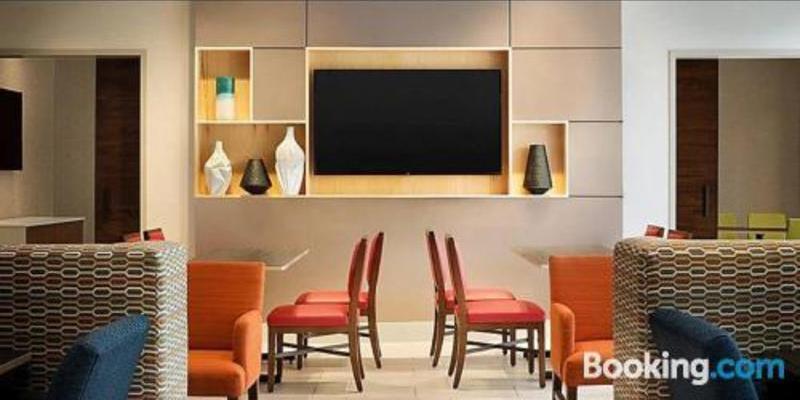 room_d528edd4-c8f7-4dd0-85bc-95ab3cccf2a3.jpg