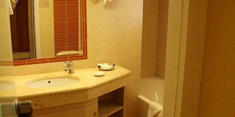 room_1ab9057c-b75d-4c59-afd9-cc007f8cd1a2.jpg