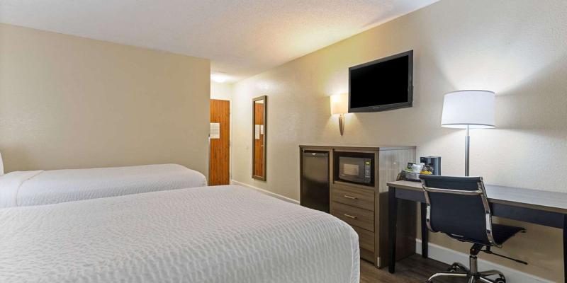 room_e8324dd2-e904-4aef-abd3-bd7bf26ceff3.jpg