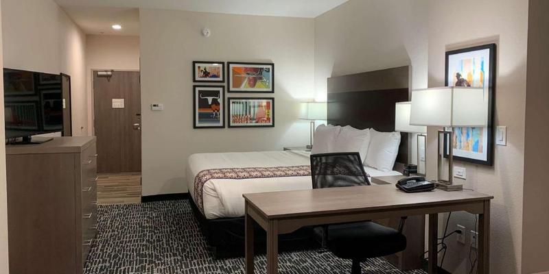 room_221697fb-760f-4eea-a5f8-e6882b84a55f.jpg