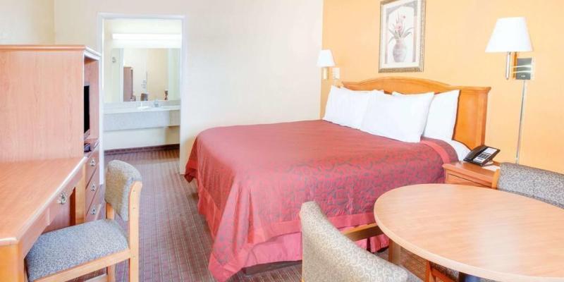 room_ca951fed-60df-40e9-b60c-15f7a7bbfefe.jpg
