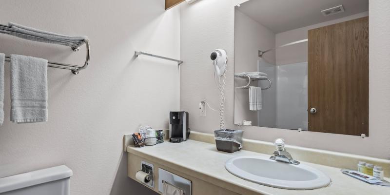 room_fefc1f5e-0e36-431f-8ea9-7d6d4a9fb82d.jpg