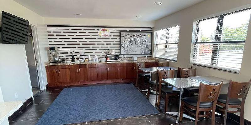 room_10f978df-d0a6-45df-aa3b-4fc650748b2f.jpg