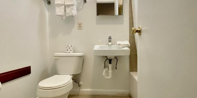 room_7d0ee71e-8d5c-4ff2-9ee3-7b78df62afaf.jpg