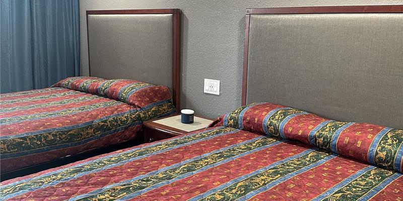 room_b0db71ef-62a8-43fc-b1b5-4b85811b5dfa.jpg