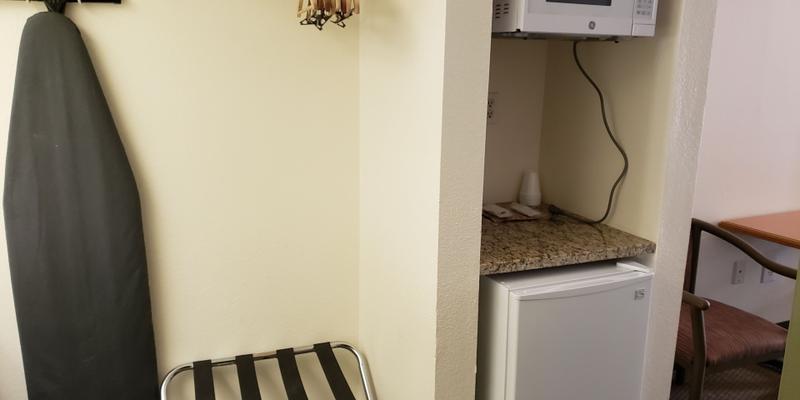 room_f18ad7cc-e5a6-4954-9c5d-3c344b32dbab.jpg