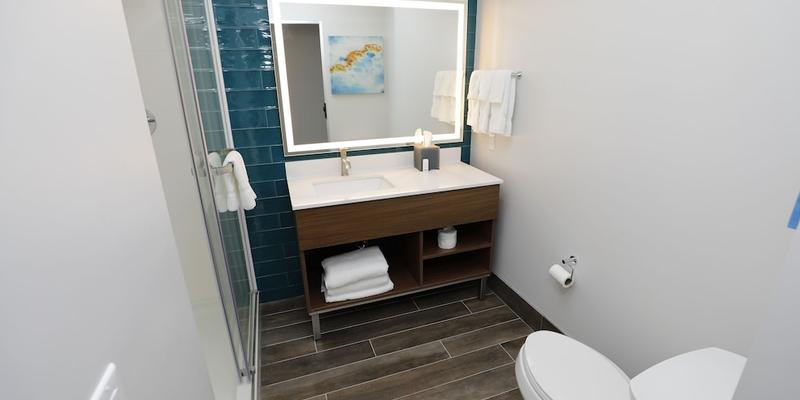 room_4c05f93e-87bf-46aa-8e03-615a41b0867e.jpg