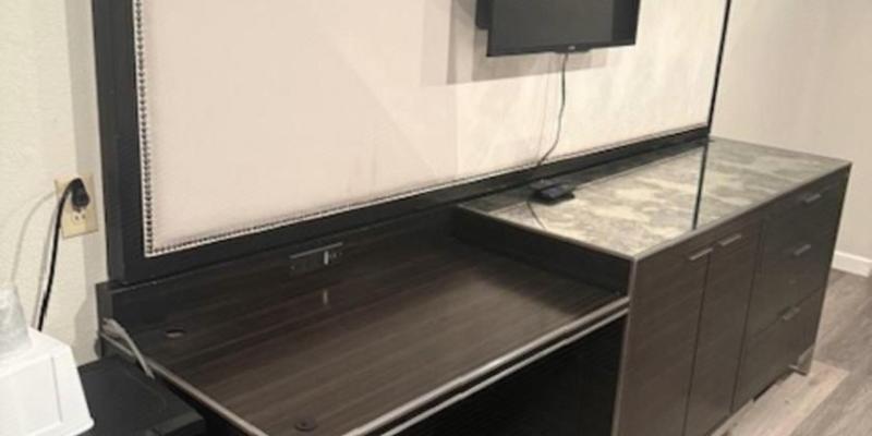 room_ce330d01-e40d-4f66-8ff1-48eb58e50118.jpg