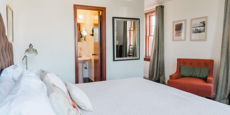 room_cd4fd10f-65f8-4fee-8d18-56ac7bddaa2d.jpg